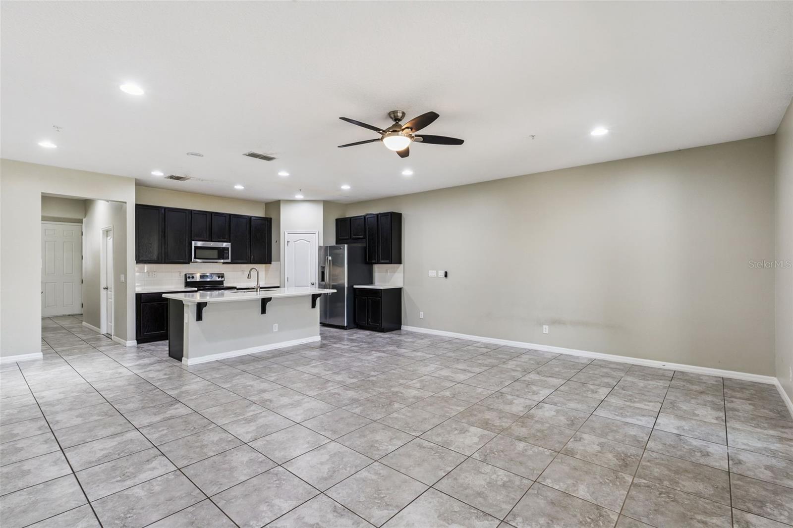 618 Merry Brook Cir Property Photo 6