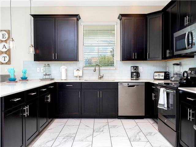 1568 Maidstone Ct Property Photo 12