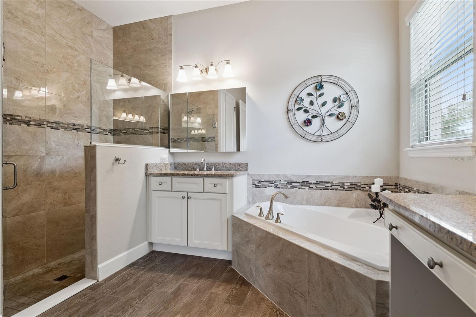 1365 Brayford Pt Property Photo 19