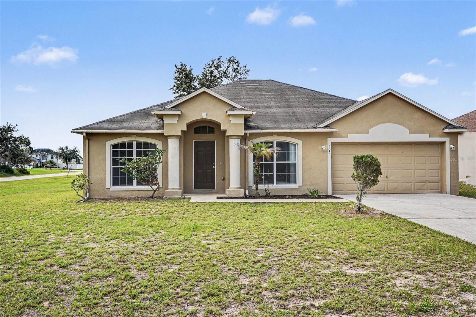 300 KINGFISH DR Property Photo 1
