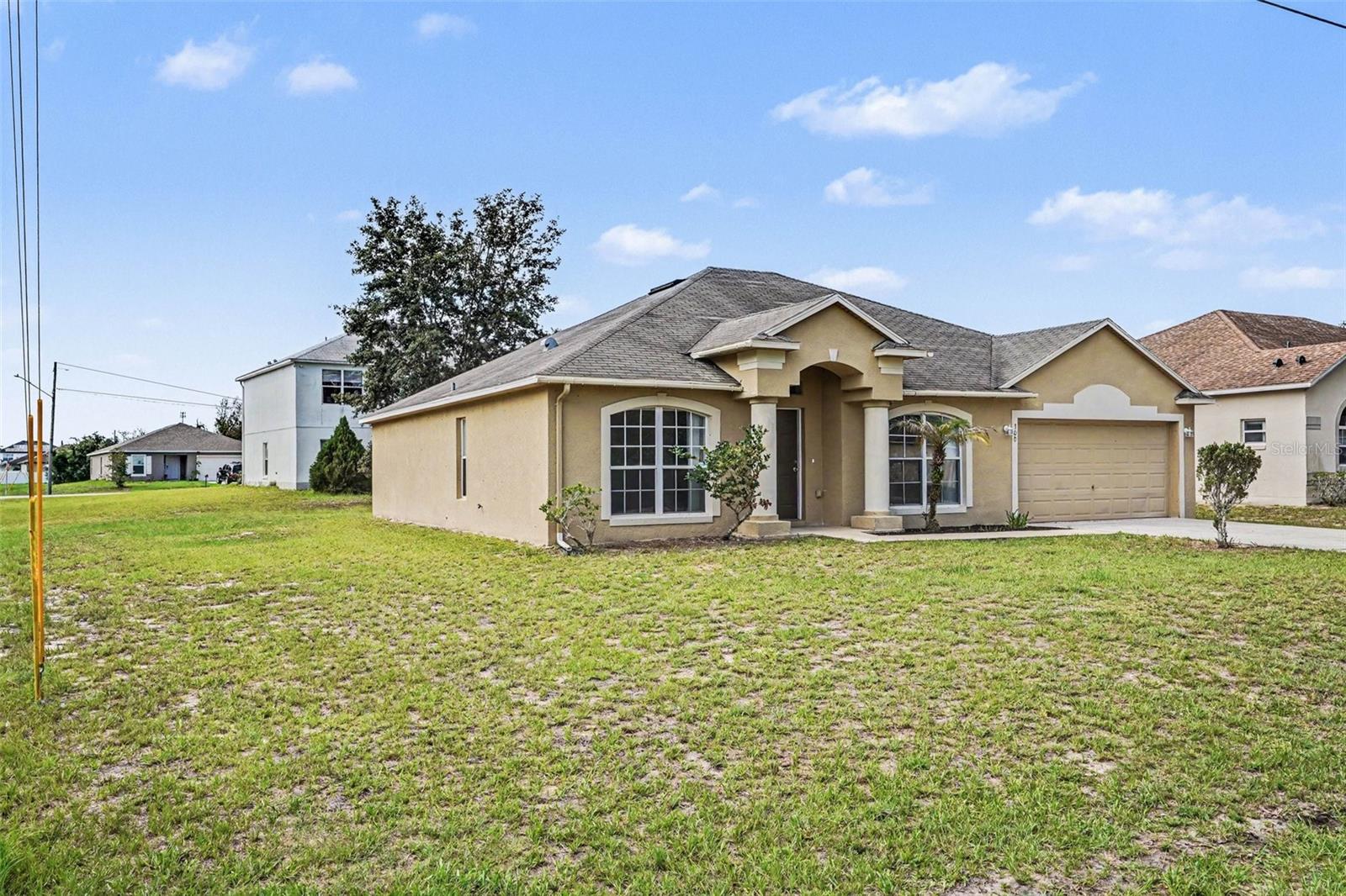 300 Kingfish Dr Property Photo 2
