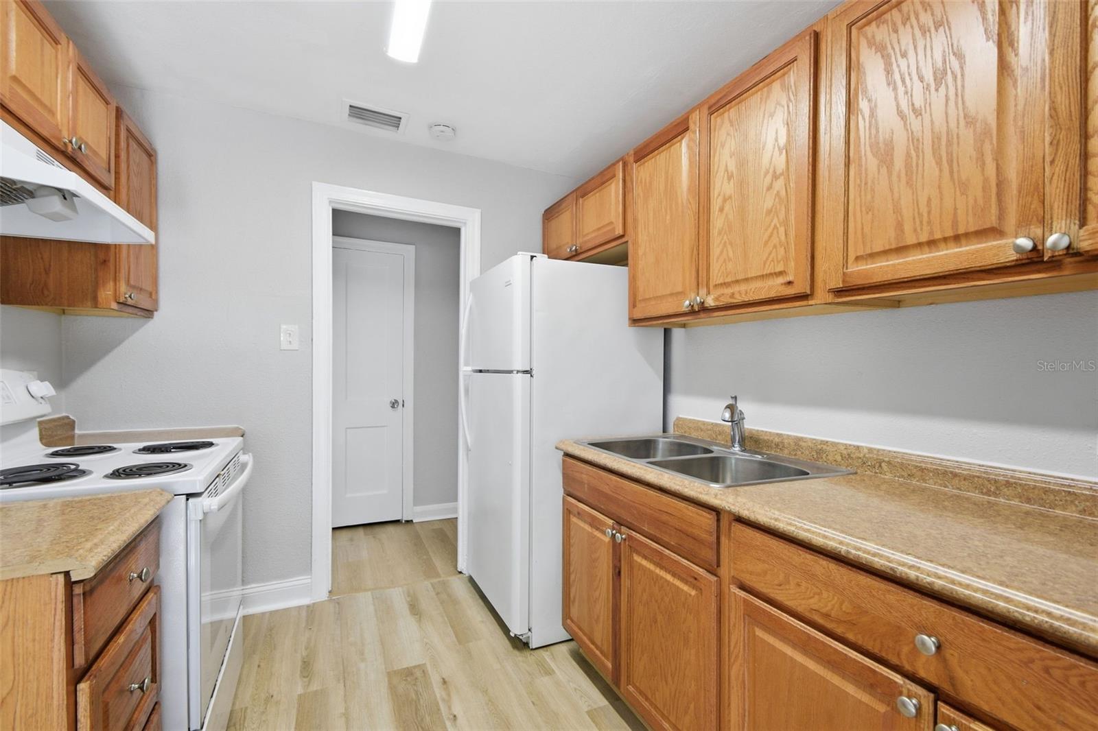 1416 E Mohawk Ave Property Photo 17
