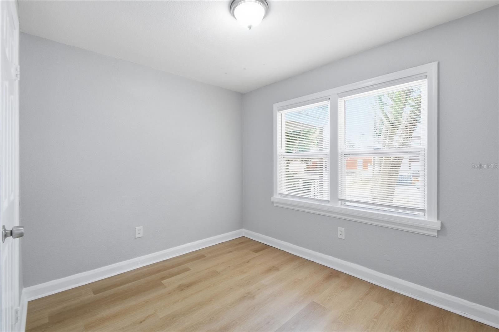1416 E Mohawk Ave Property Photo 29