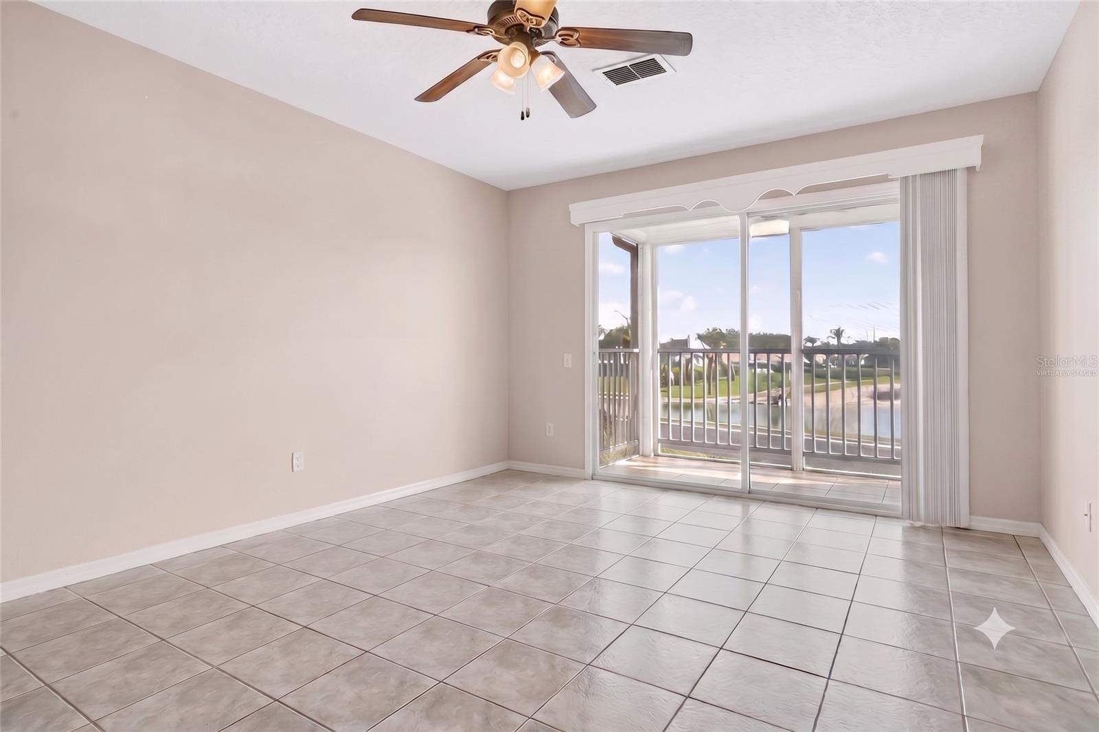 3930 Southpointe Dr #214 Property Photo 6