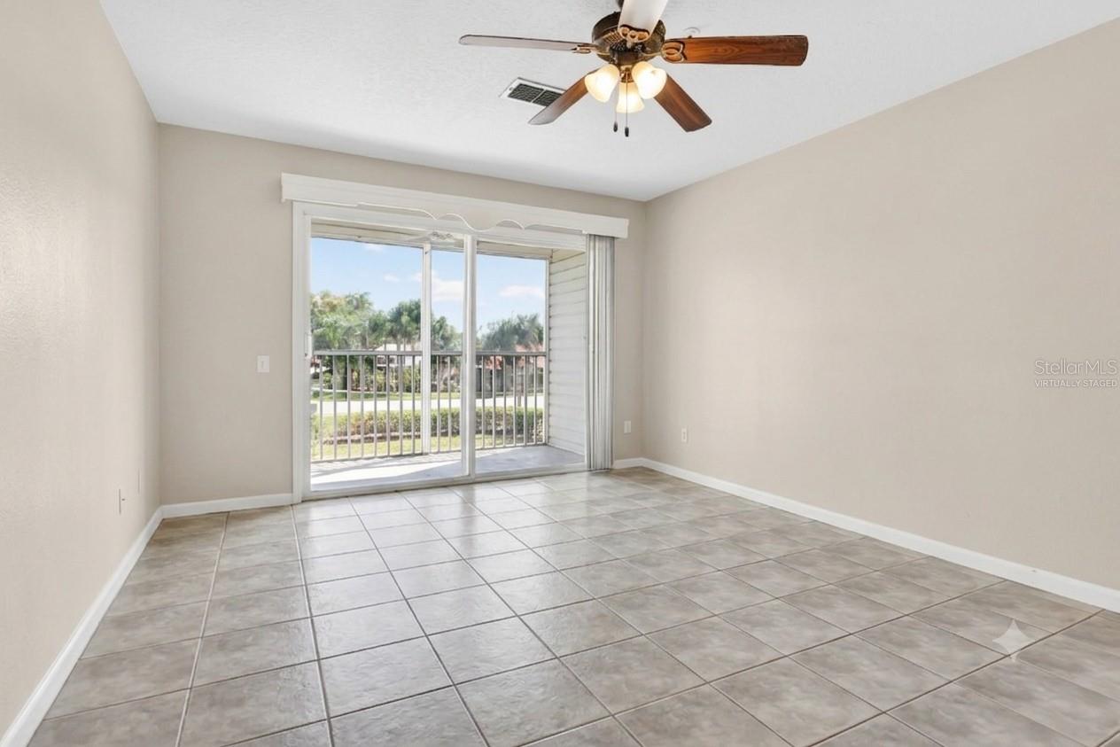 3930 Southpointe Dr #214 Property Photo 8