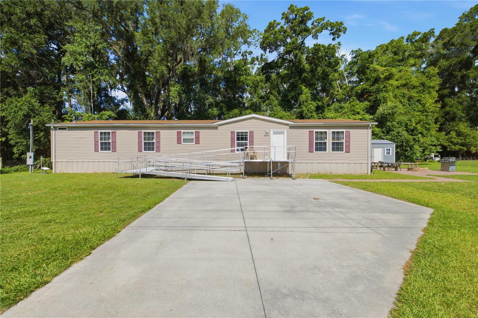 8450 NW 15TH AVE