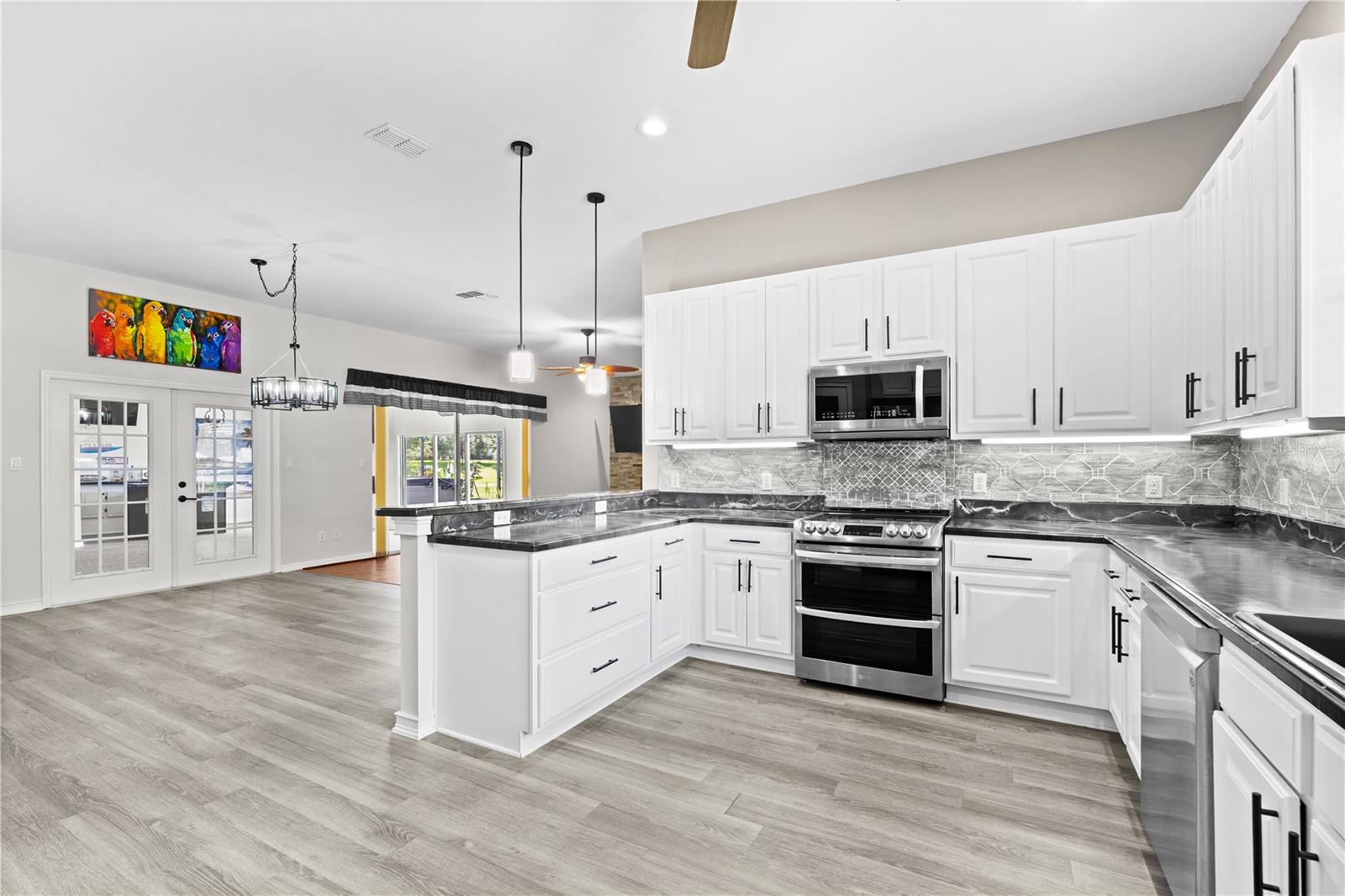 25501 Maurepas Ln Property Photo 18