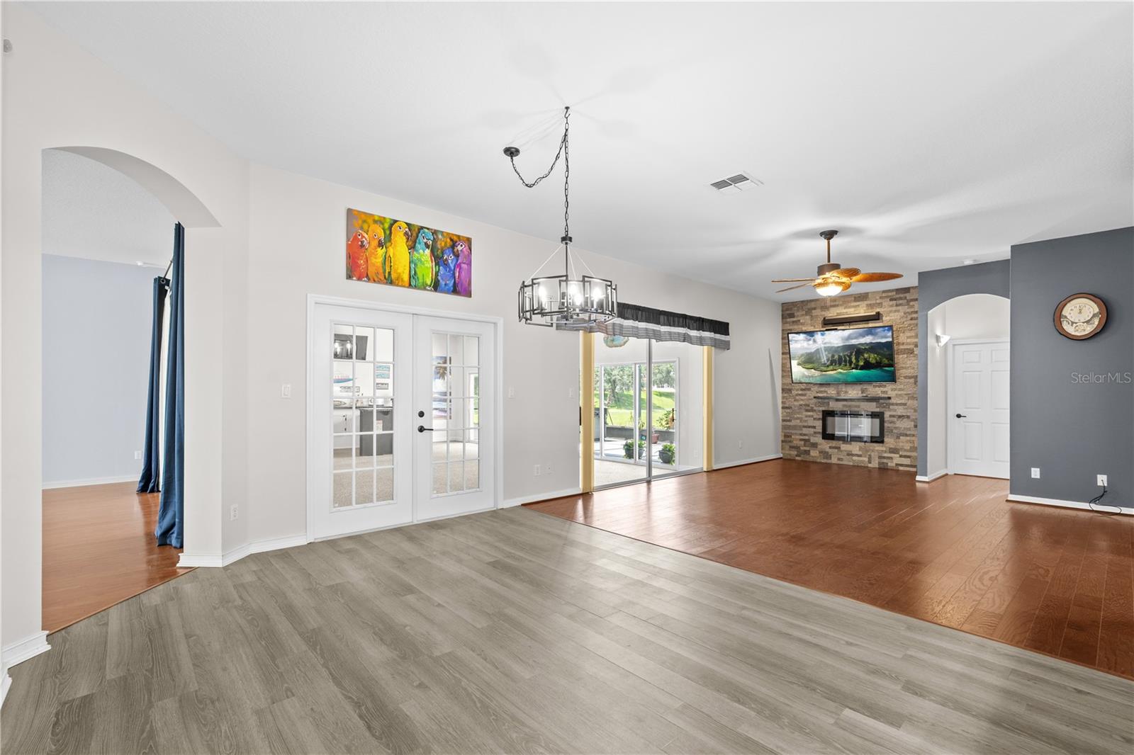 25501 Maurepas Ln Property Photo 19
