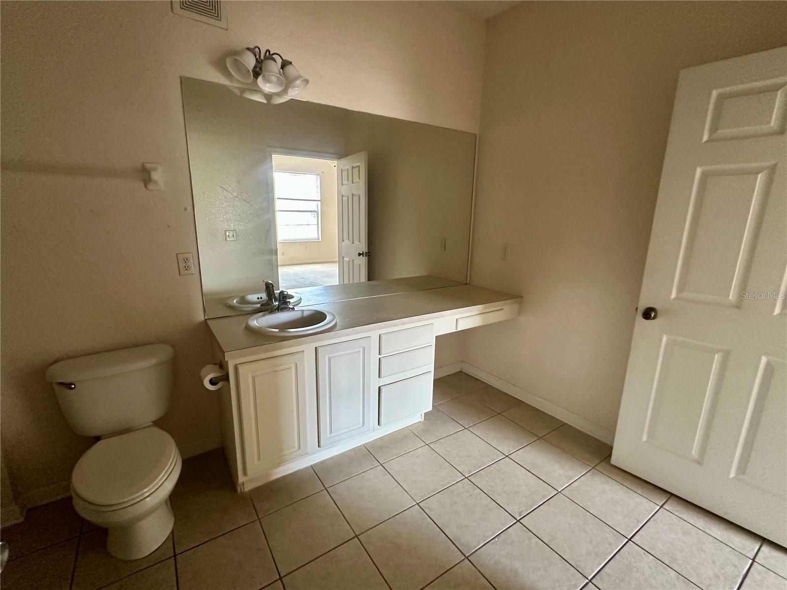 6402 Cava Alta Dr #410 Property Photo 11
