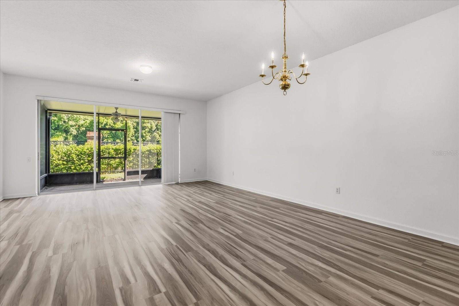 5012 Hawkstone Dr Property Photo 4