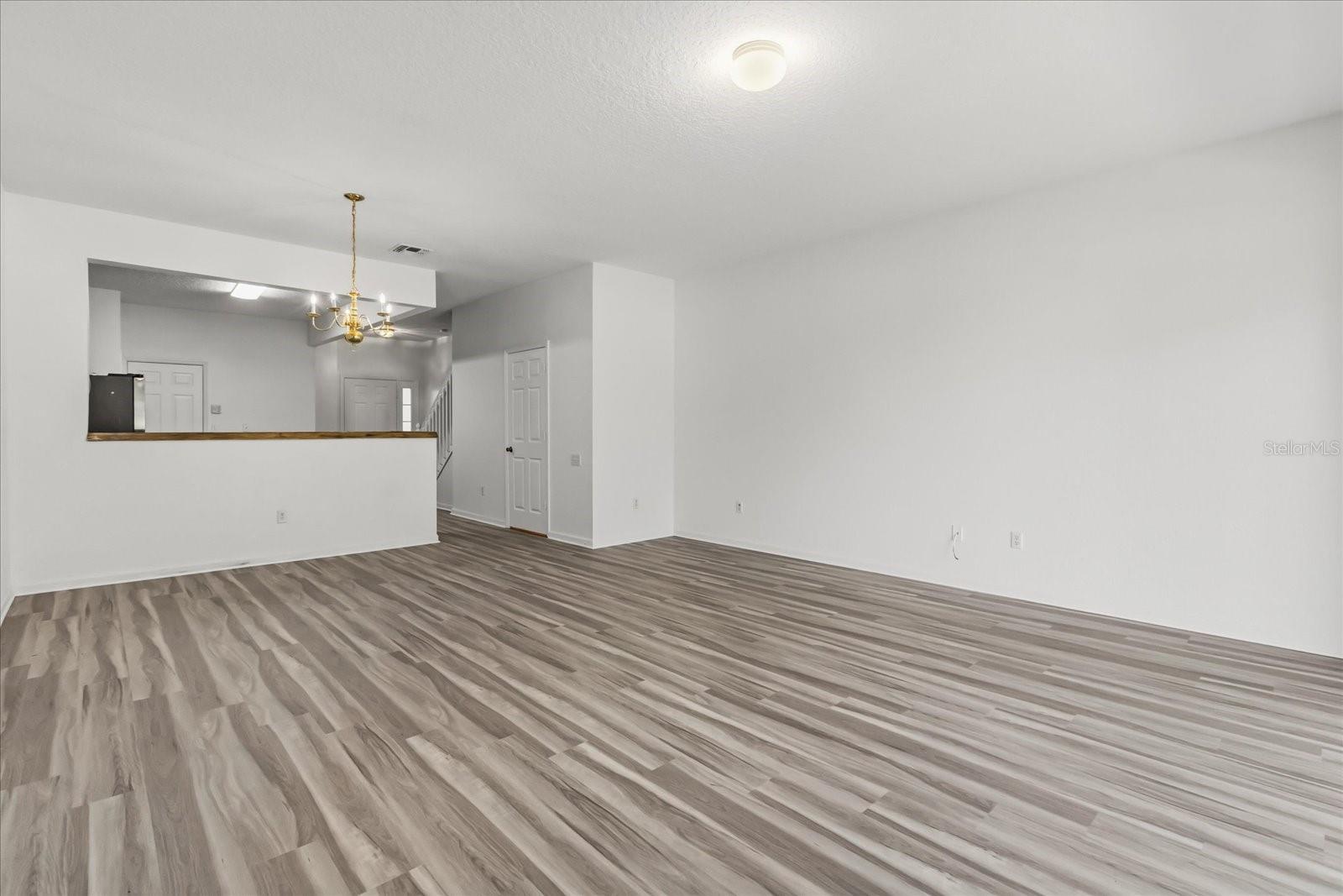 5012 Hawkstone Dr Property Photo 6