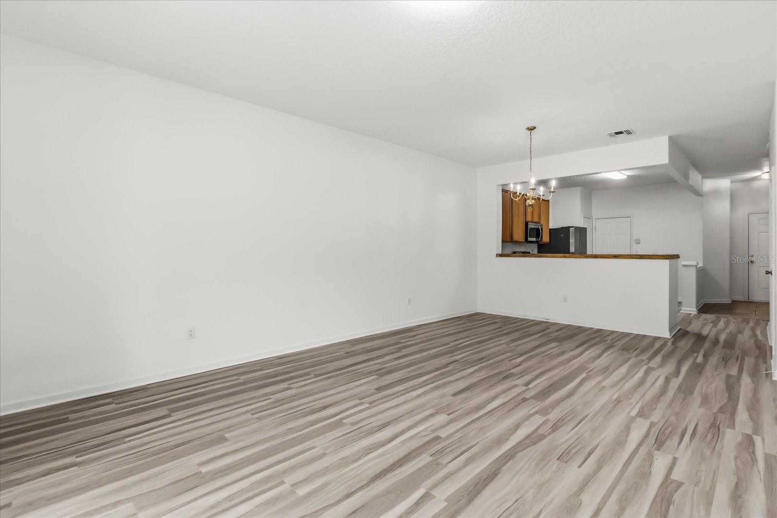 5012 Hawkstone Dr Property Photo 7
