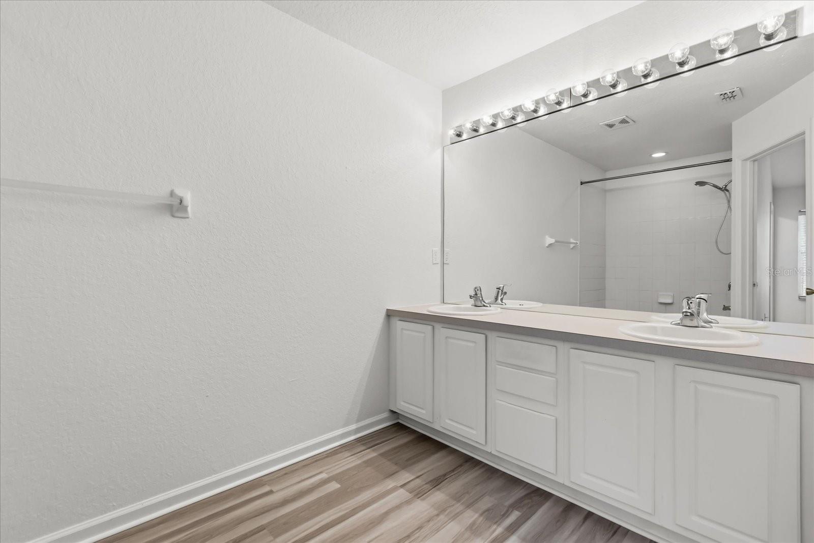 5012 Hawkstone Dr Property Photo 21