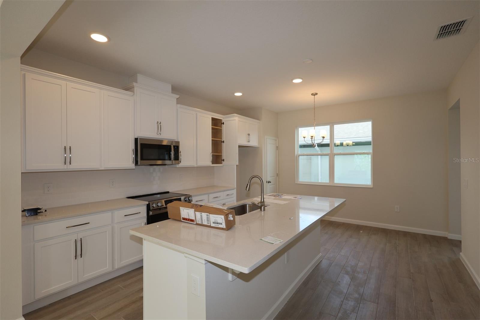 1346 Mount Royal Dr Property Photo 3