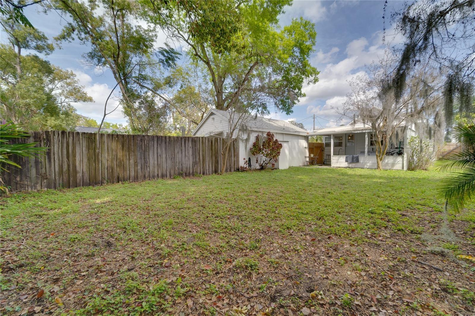 2410 Center Ave Property Photo 25