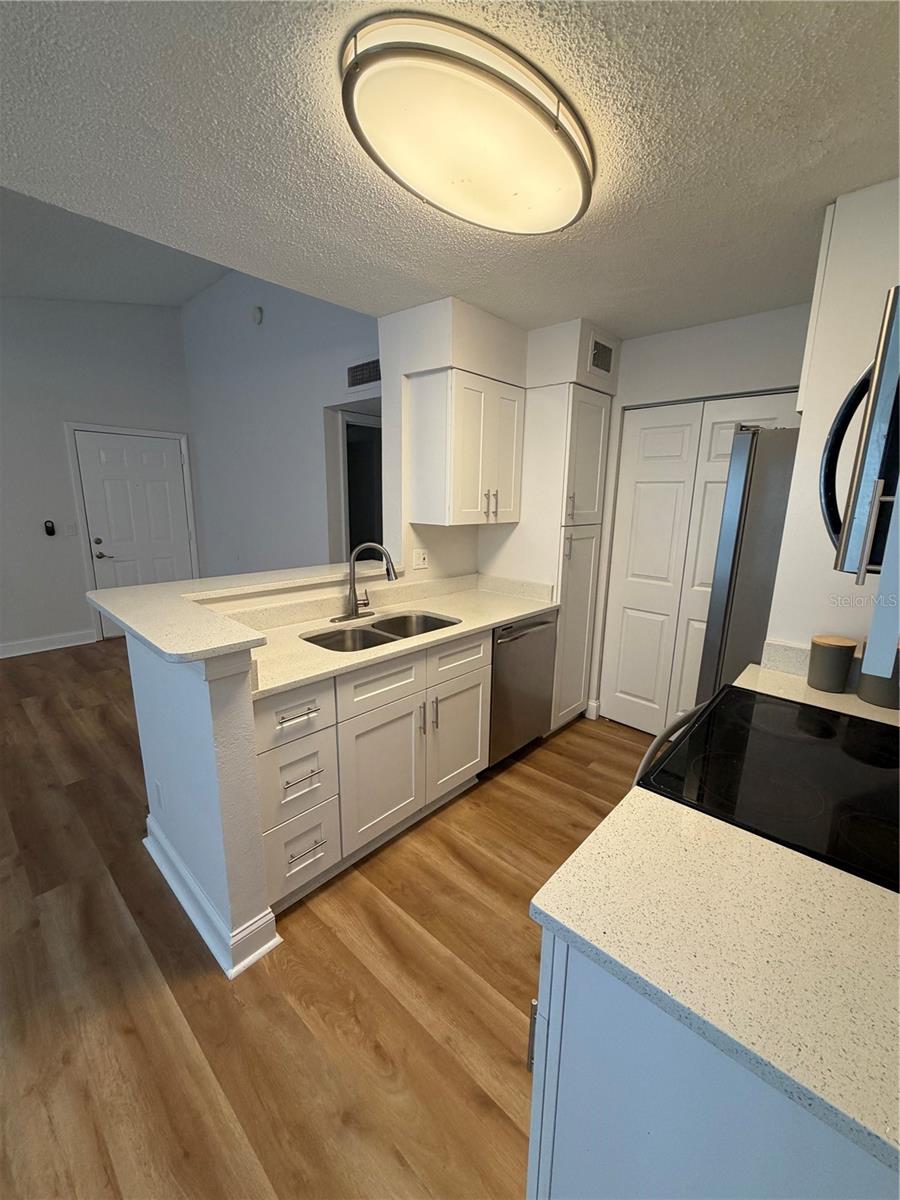 11520 Westwood #527 Property Photo 5