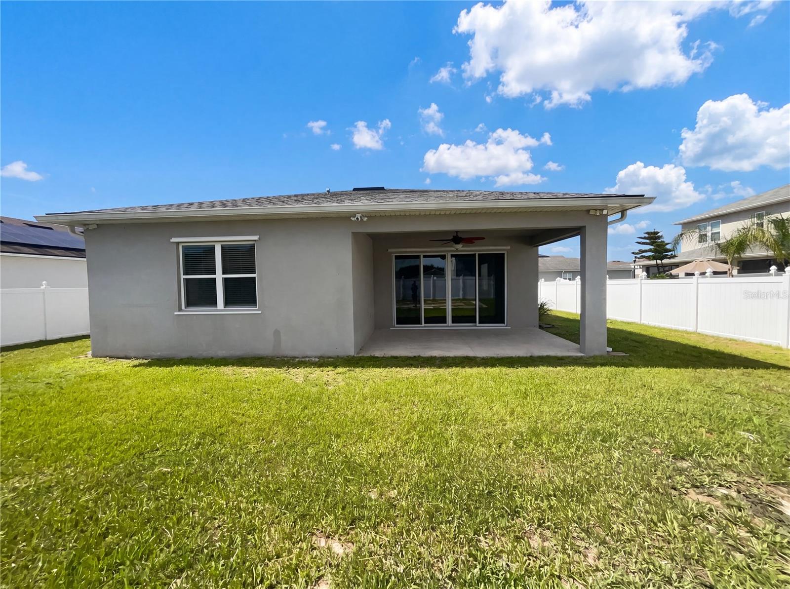 2526 W End Dr Property Photo 5