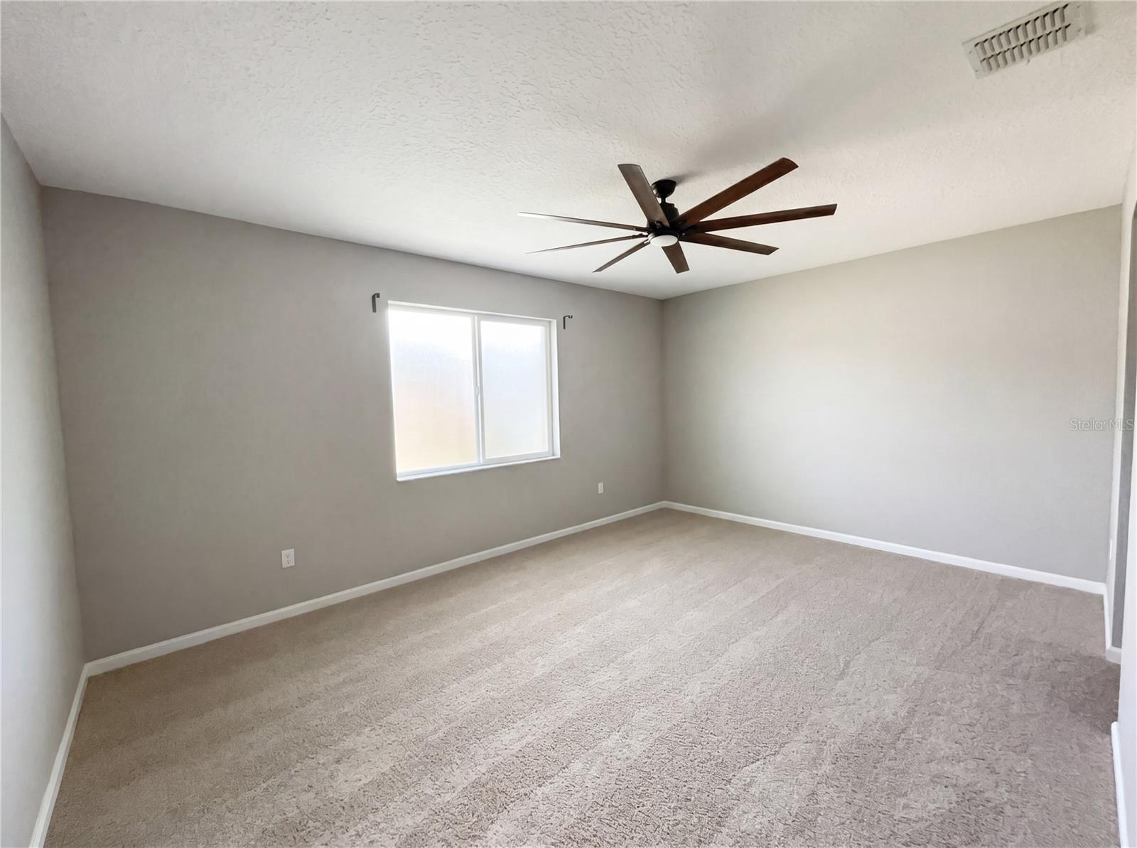 2526 W End Dr Property Photo 10