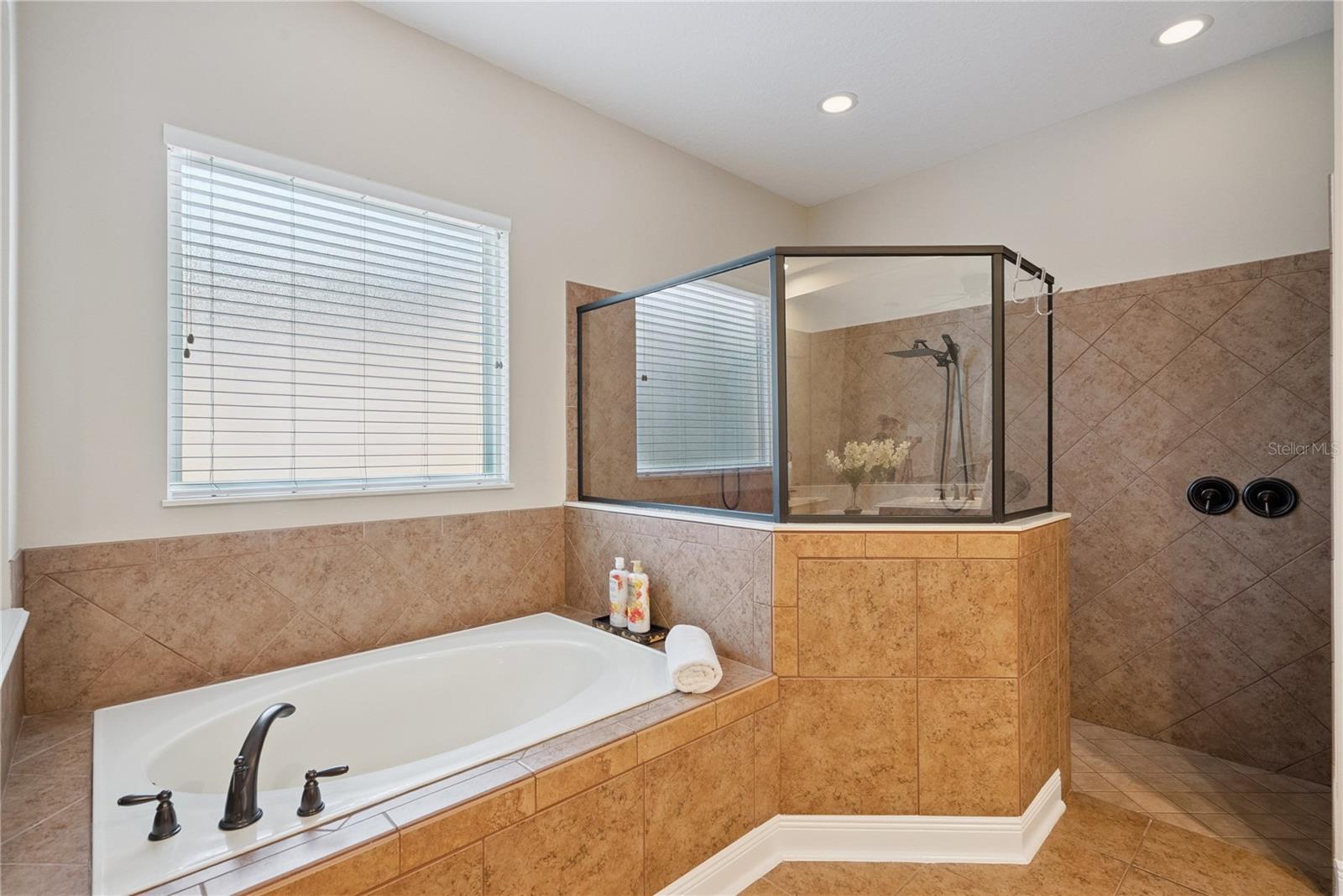 3600 Simonton Pl Property Photo 14