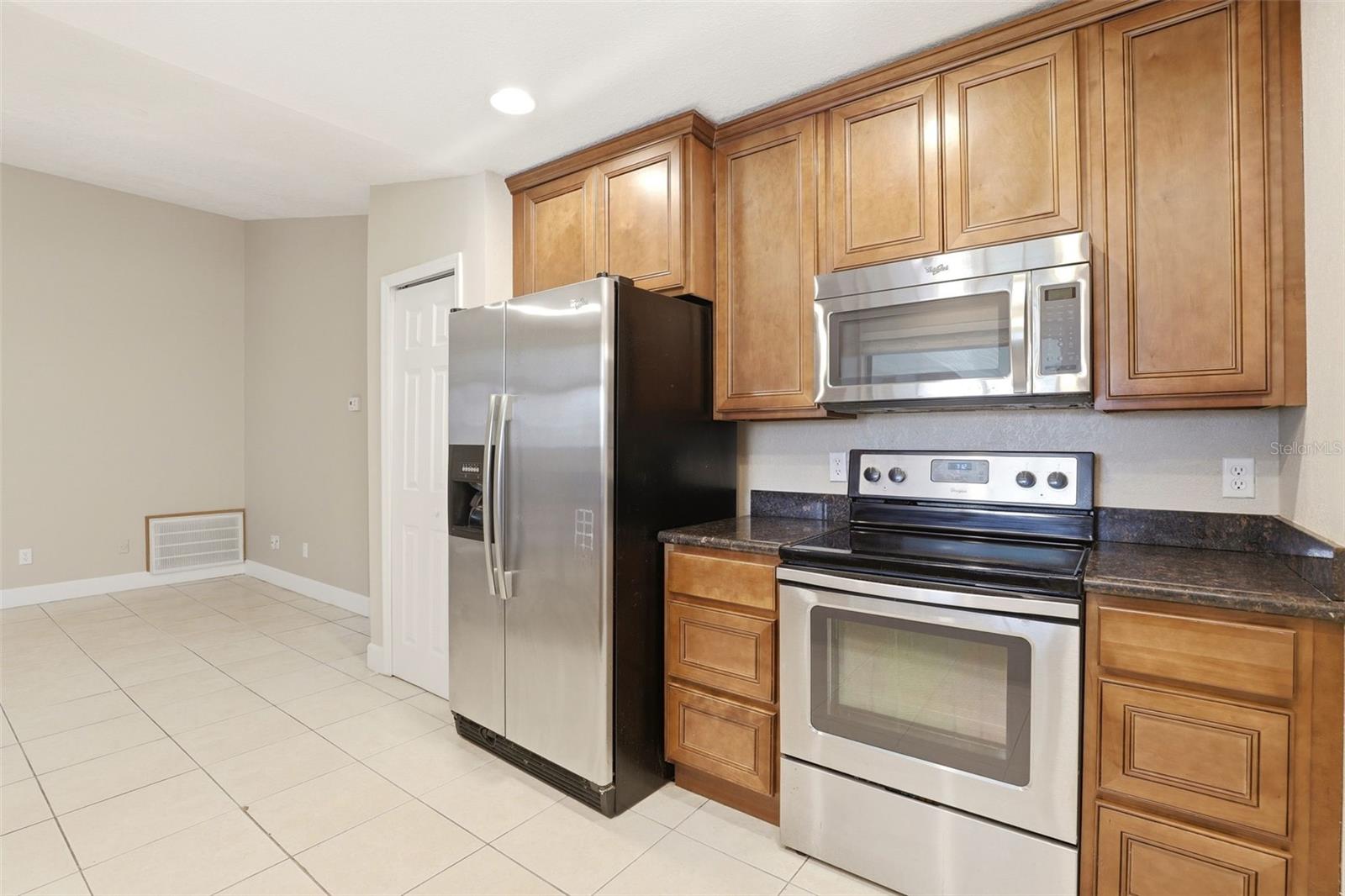 7320 Wethersfield Dr Property Photo 4
