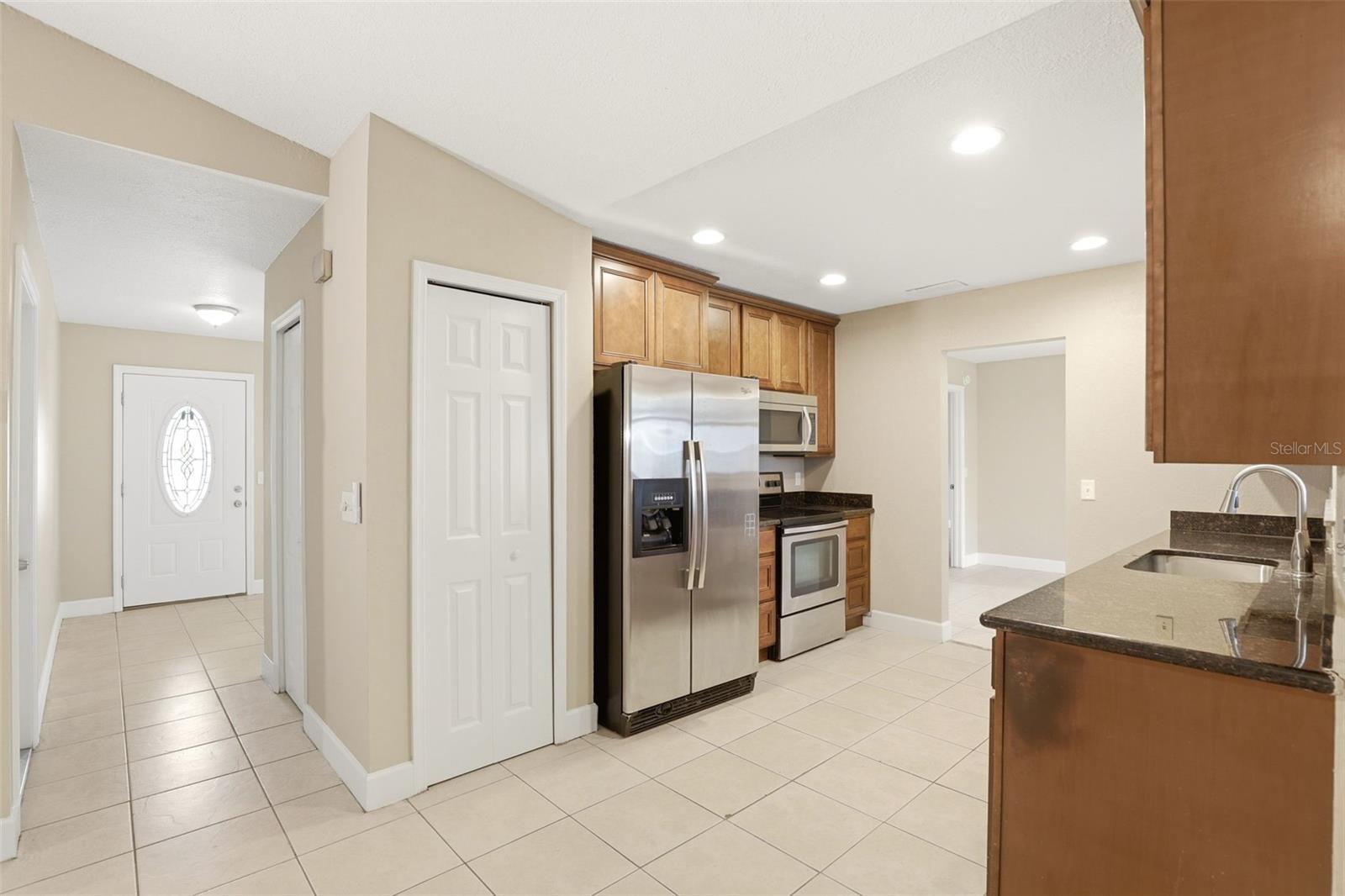 7320 Wethersfield Dr Property Photo 5