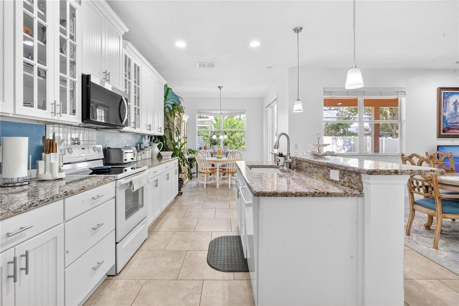 8819 Tatara St Property Photo 11
