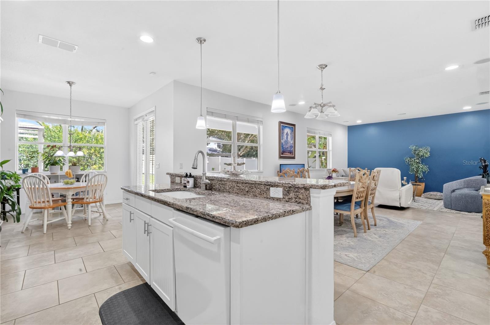 8819 Tatara St Property Photo 12