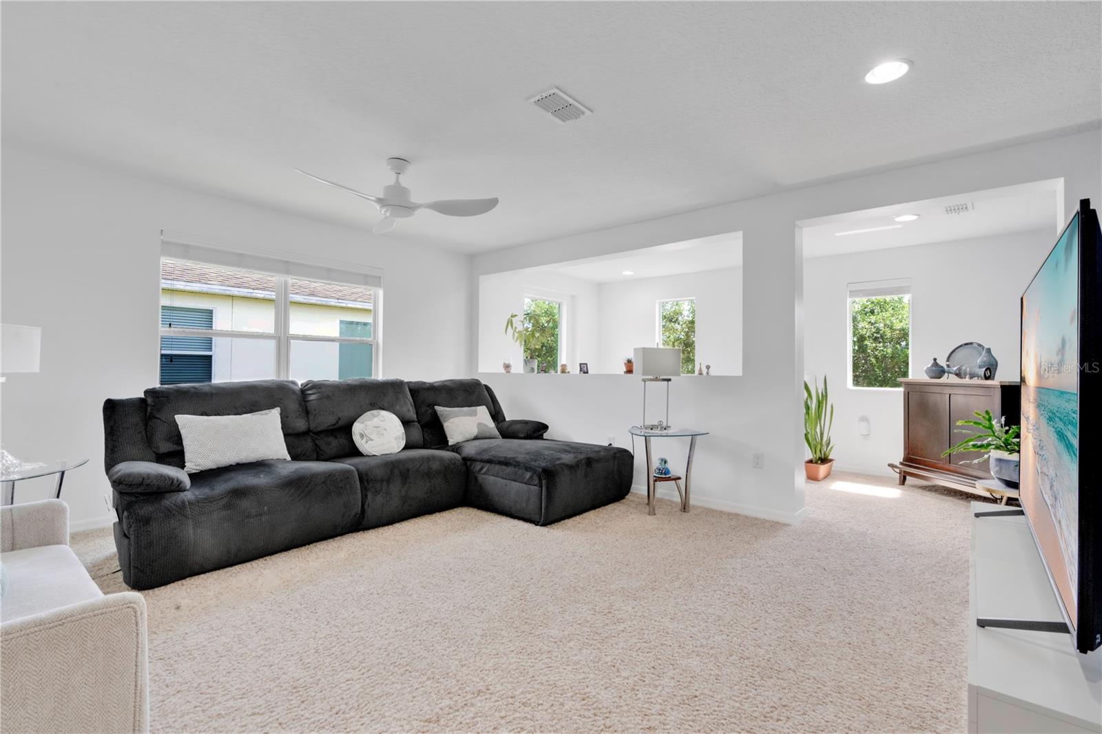 8819 Tatara St Property Photo 25