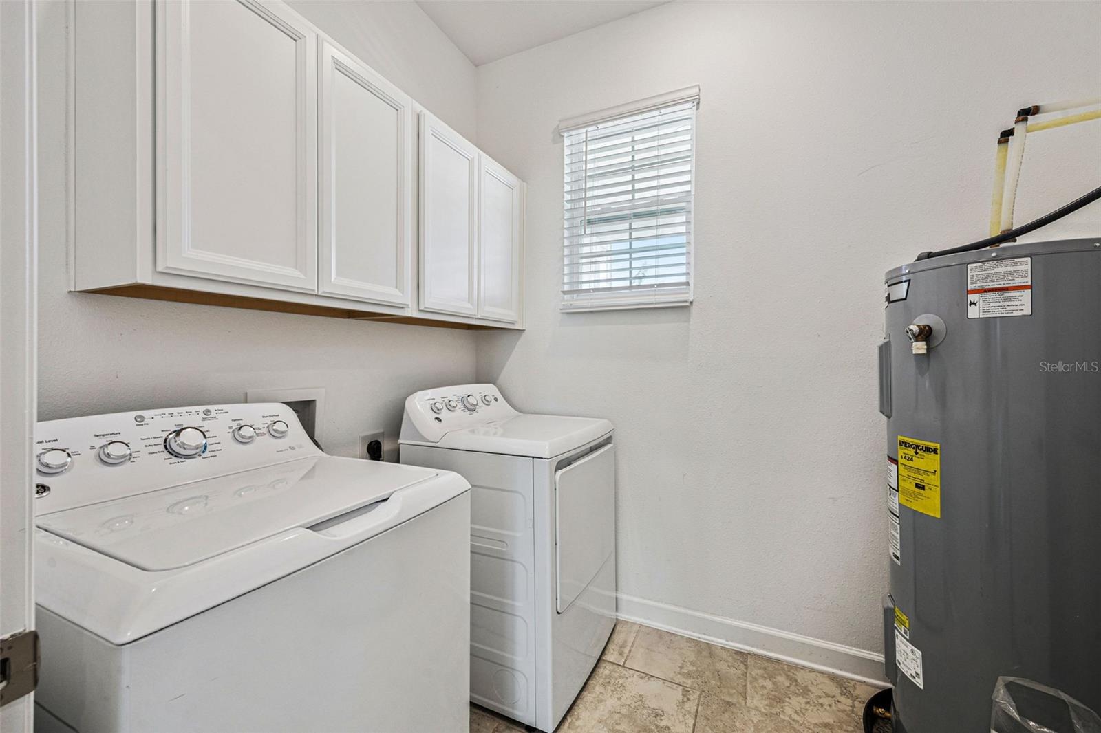 2975 Addison Blvd Property Photo 25