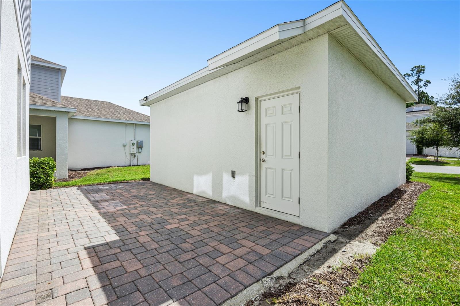 2975 Addison Blvd Property Photo 29