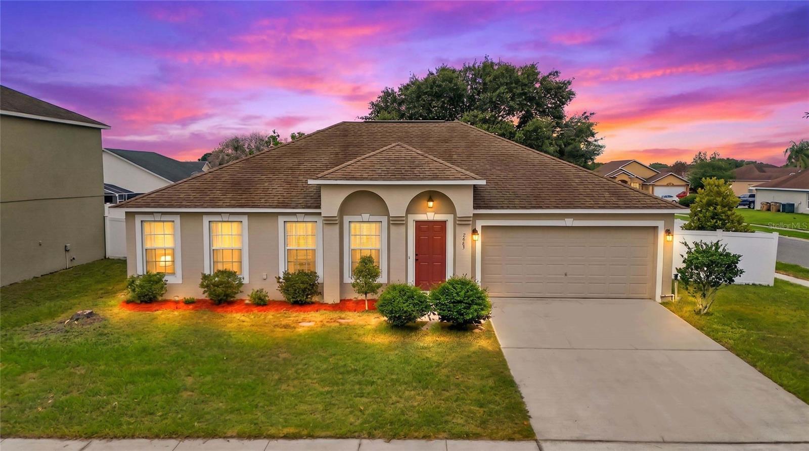 2589 HUNLEY LOOP
