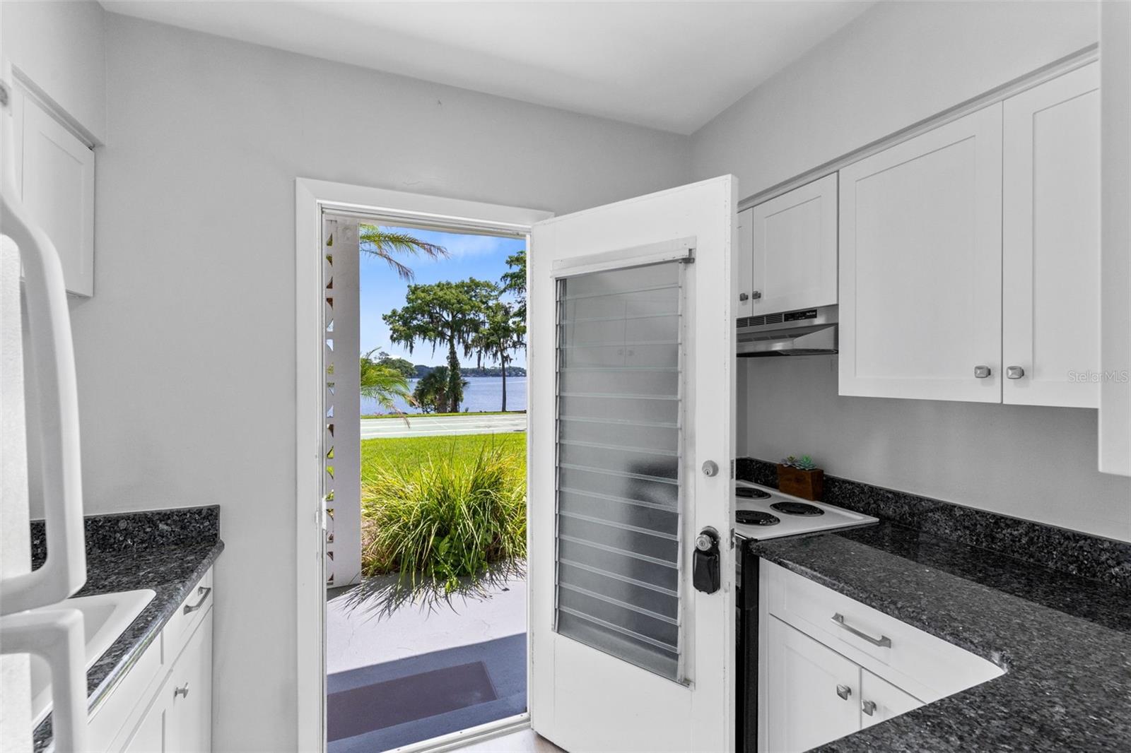 1140 S Orlando Ave #h3 Property Photo 6