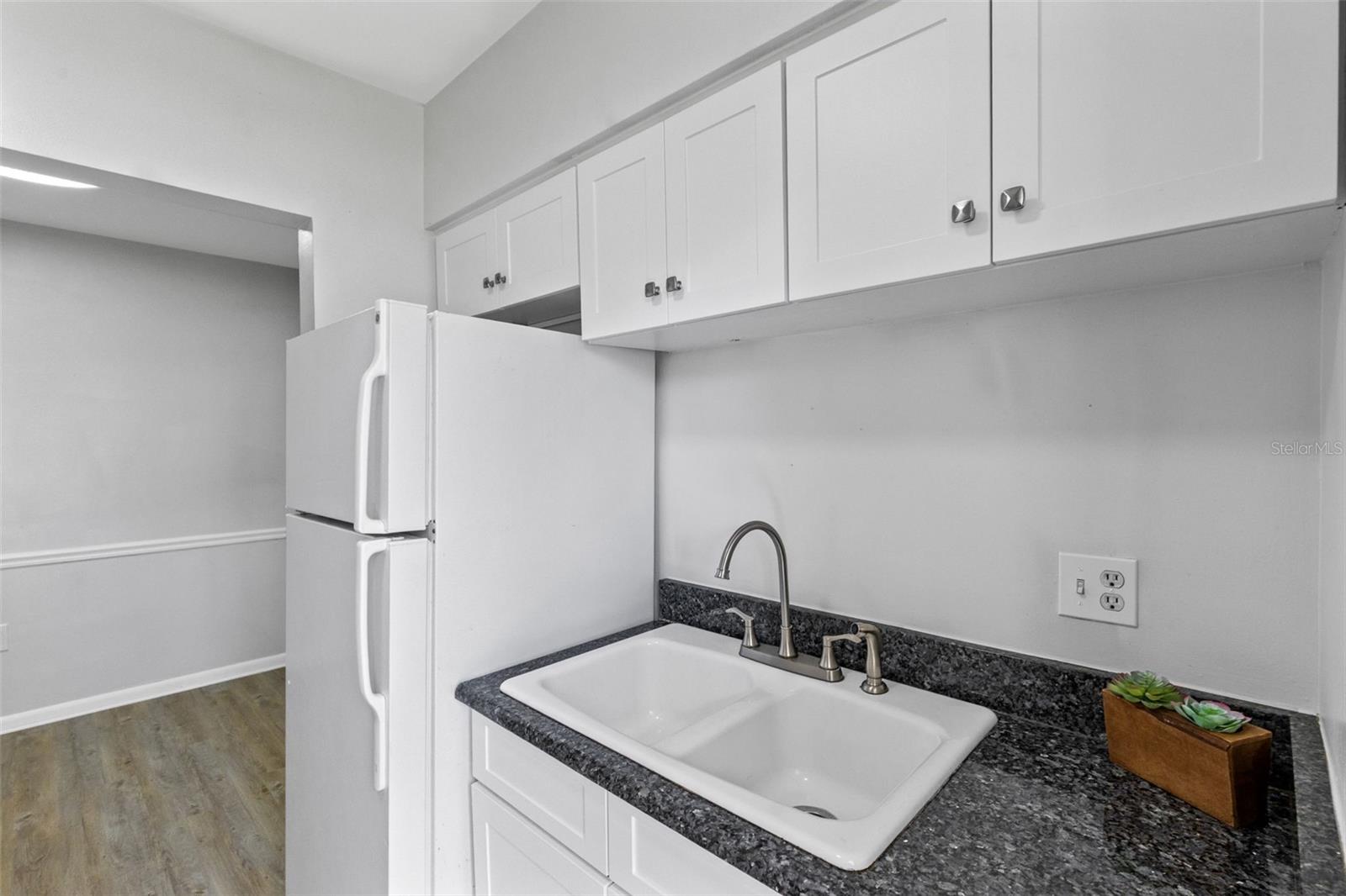 1140 S Orlando Ave #h3 Property Photo 9