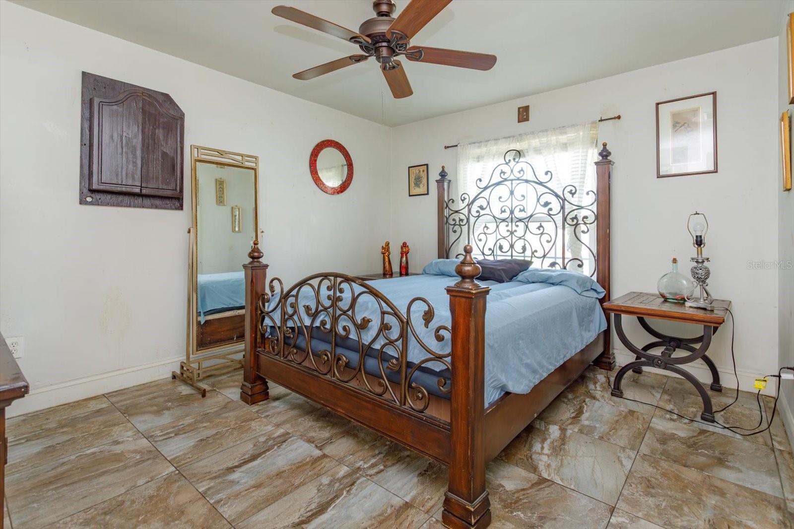 2501 Long Meadow Way Property Photo 11