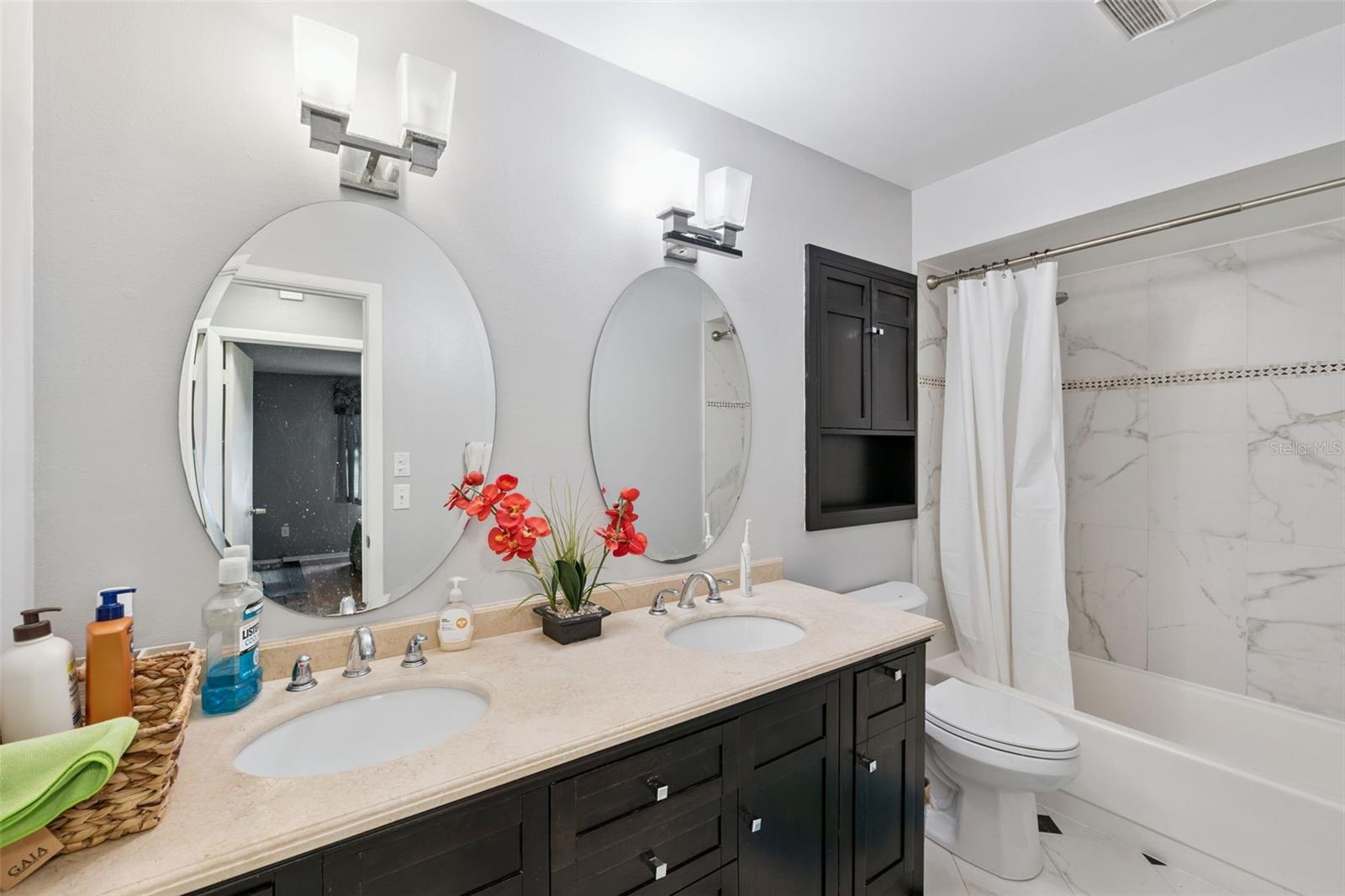 861 Alton Ave Property Photo 26