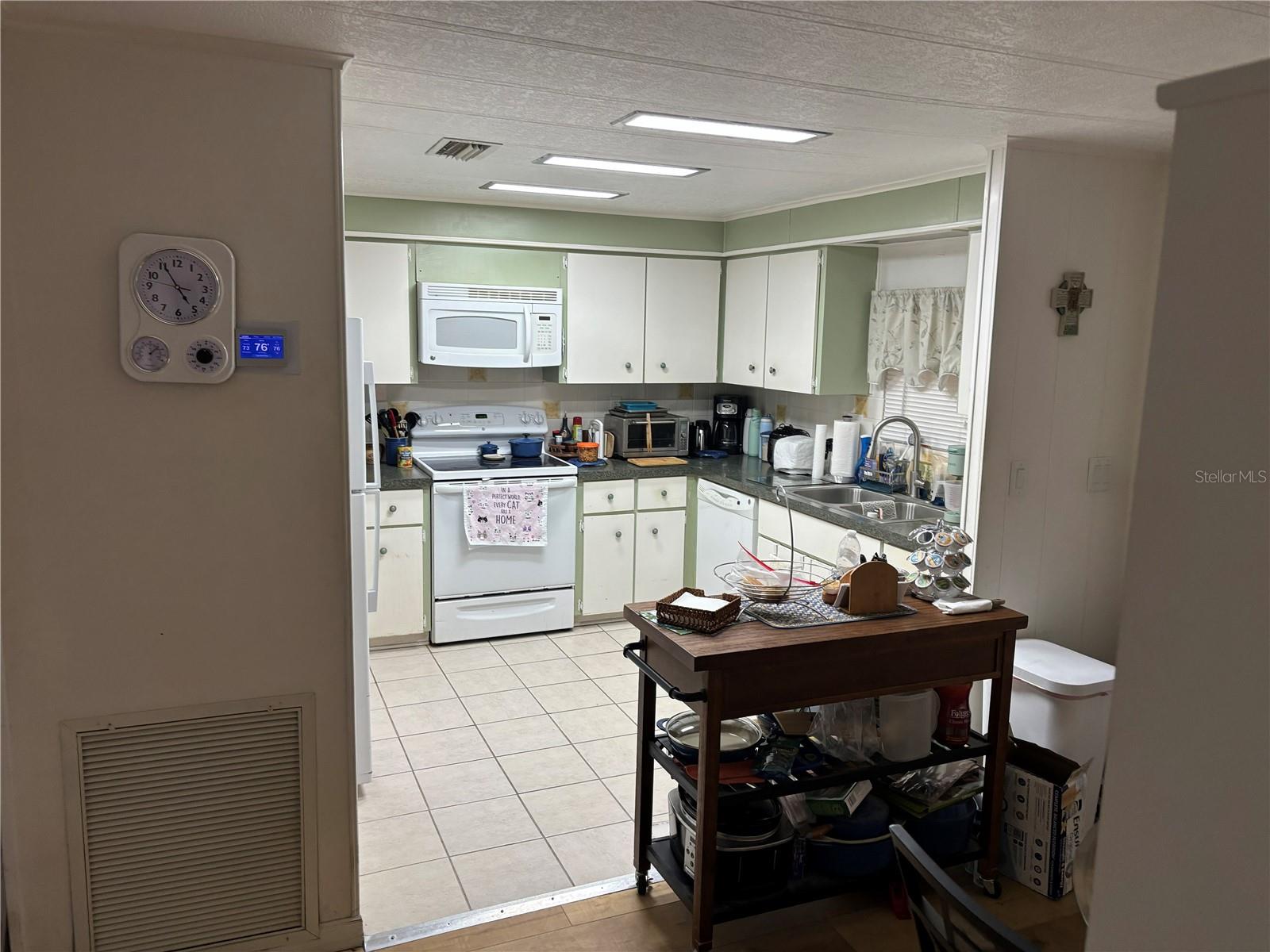 3438 Banberry Cir #1790 Property Photo 4