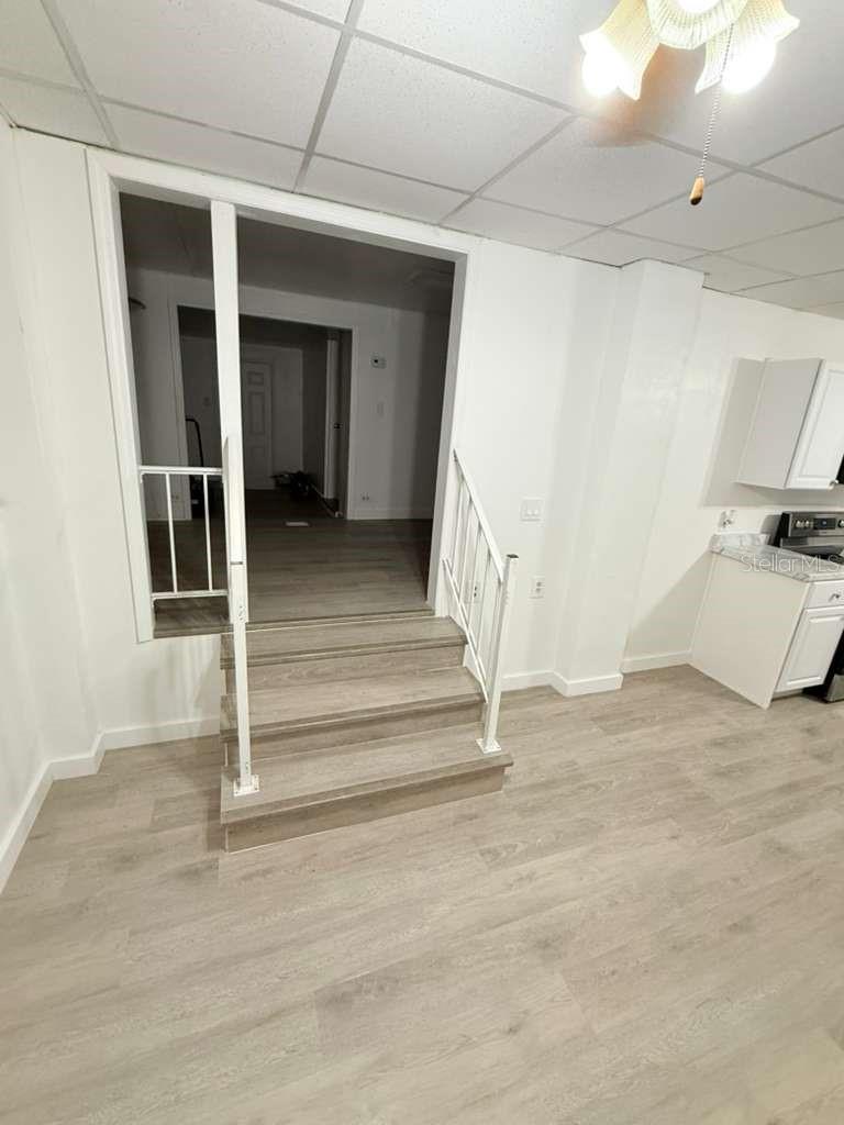 O6415822 Property Photo 6