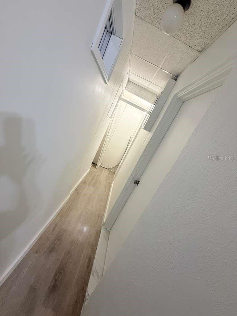 O6415822 Property Photo 11