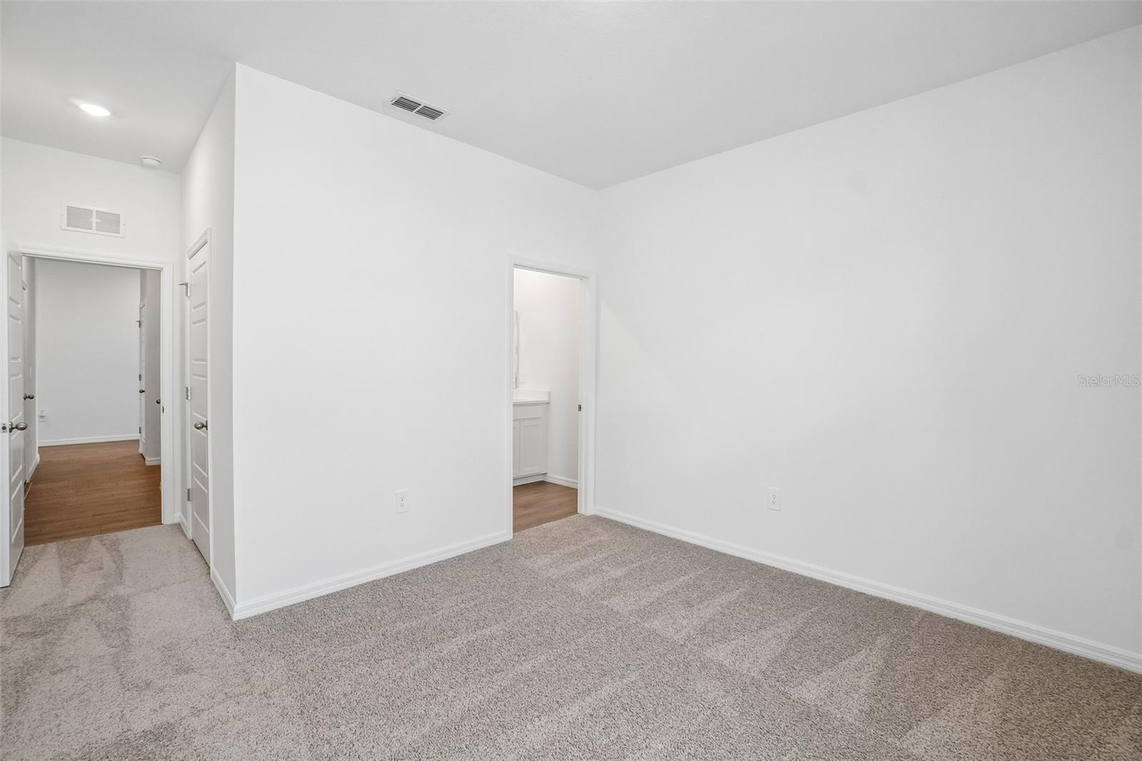 4660 Barberry Ave Property Photo 23