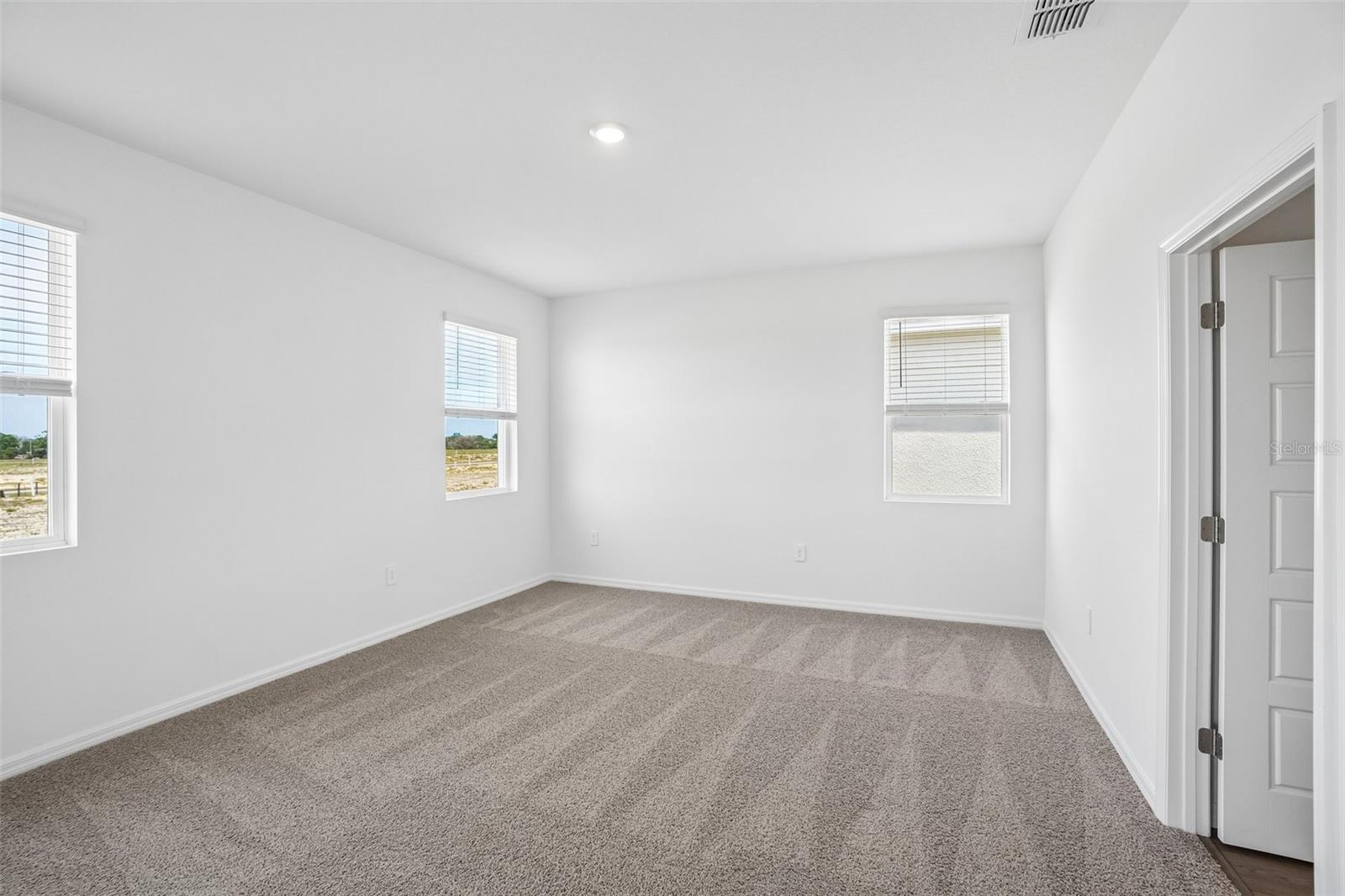 4660 Barberry Ave Property Photo 26