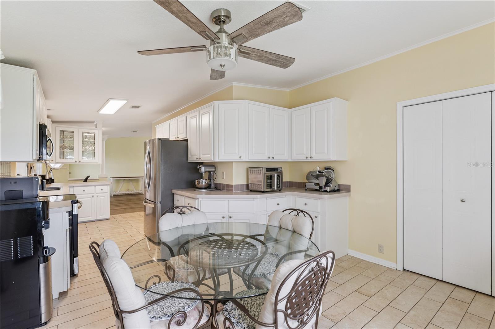 2473 Independence Ln Property Photo 12