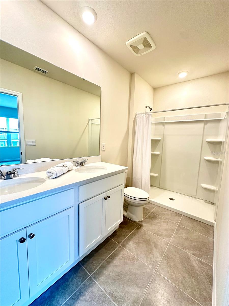 2349 Penguin Blvd Property Photo 10