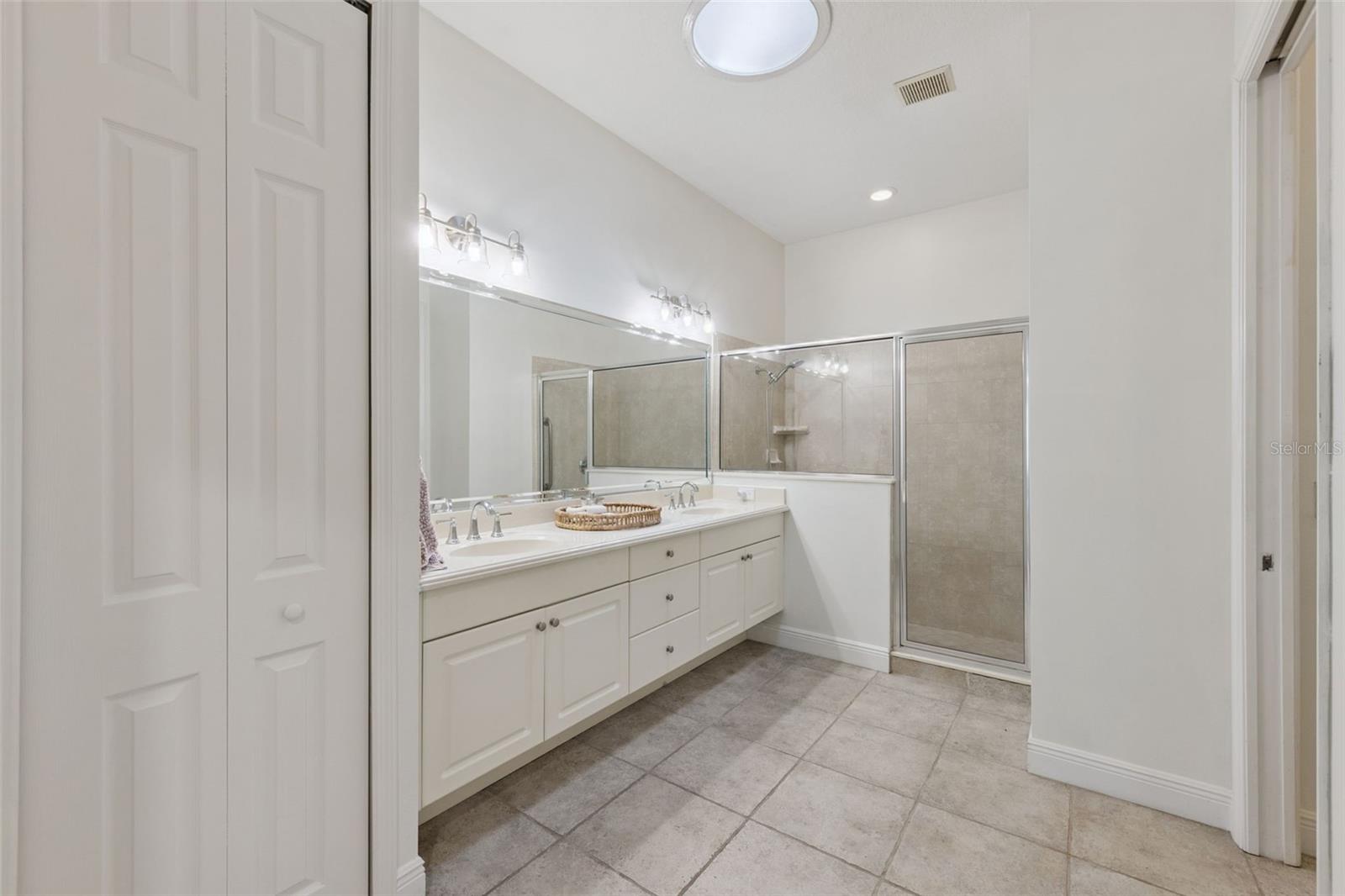 134 Lower Lake Ct Property Photo 12