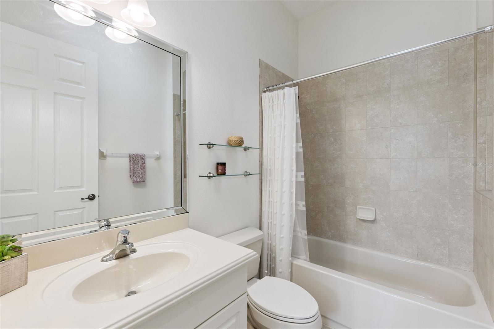 134 Lower Lake Ct Property Photo 15