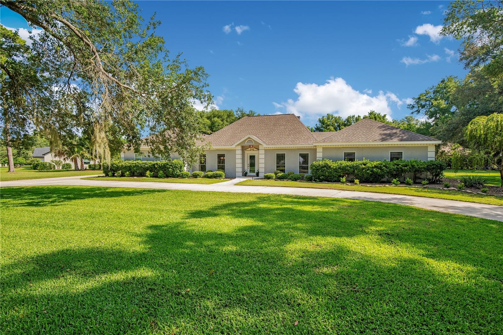 8368 RAMBLING RIVER DR