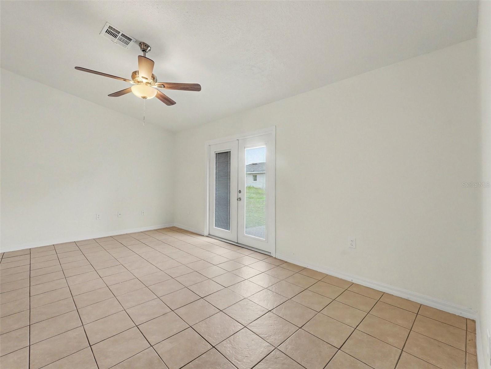 521 Eagle Ct Property Photo 11