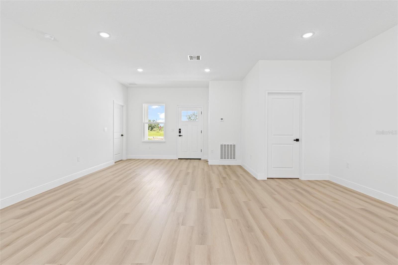 55 Laurel Crse Property Photo 11
