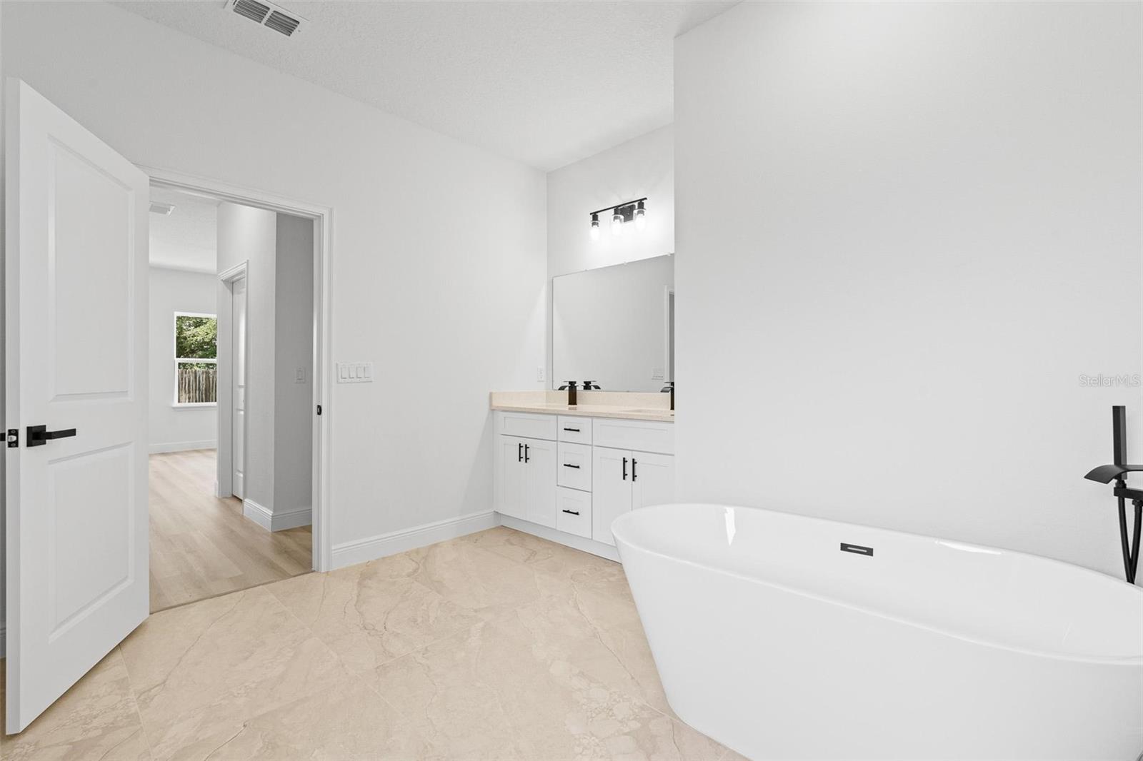 55 Laurel Crse Property Photo 33