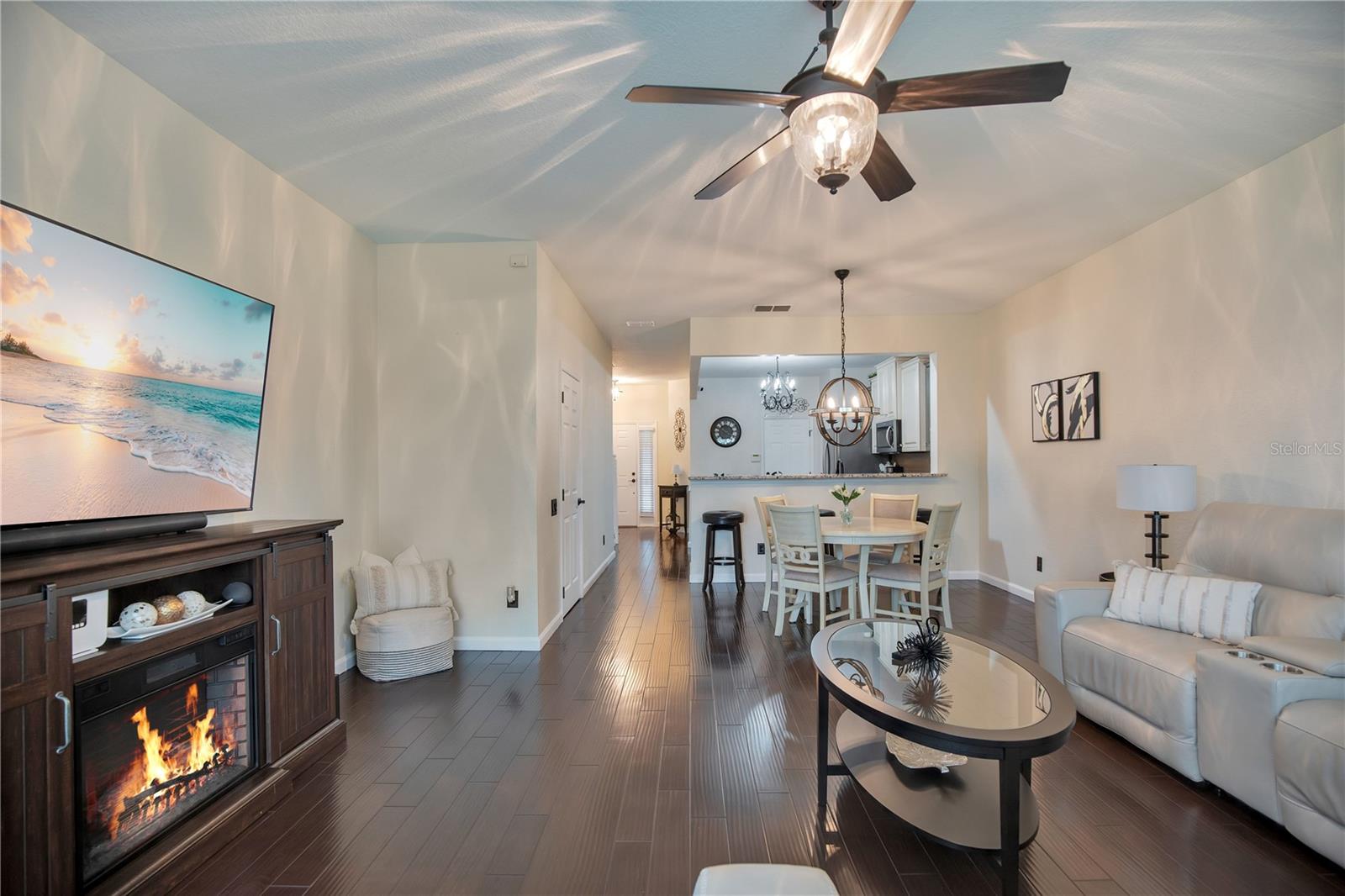 O6415959 Property Photo 25