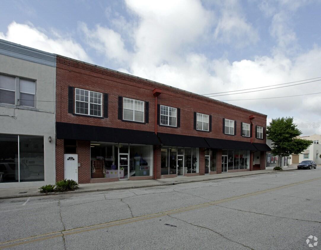 21 Main St Property Photo 2